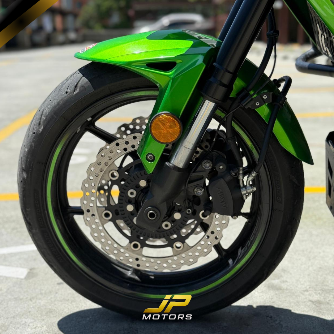 versy kawasaki