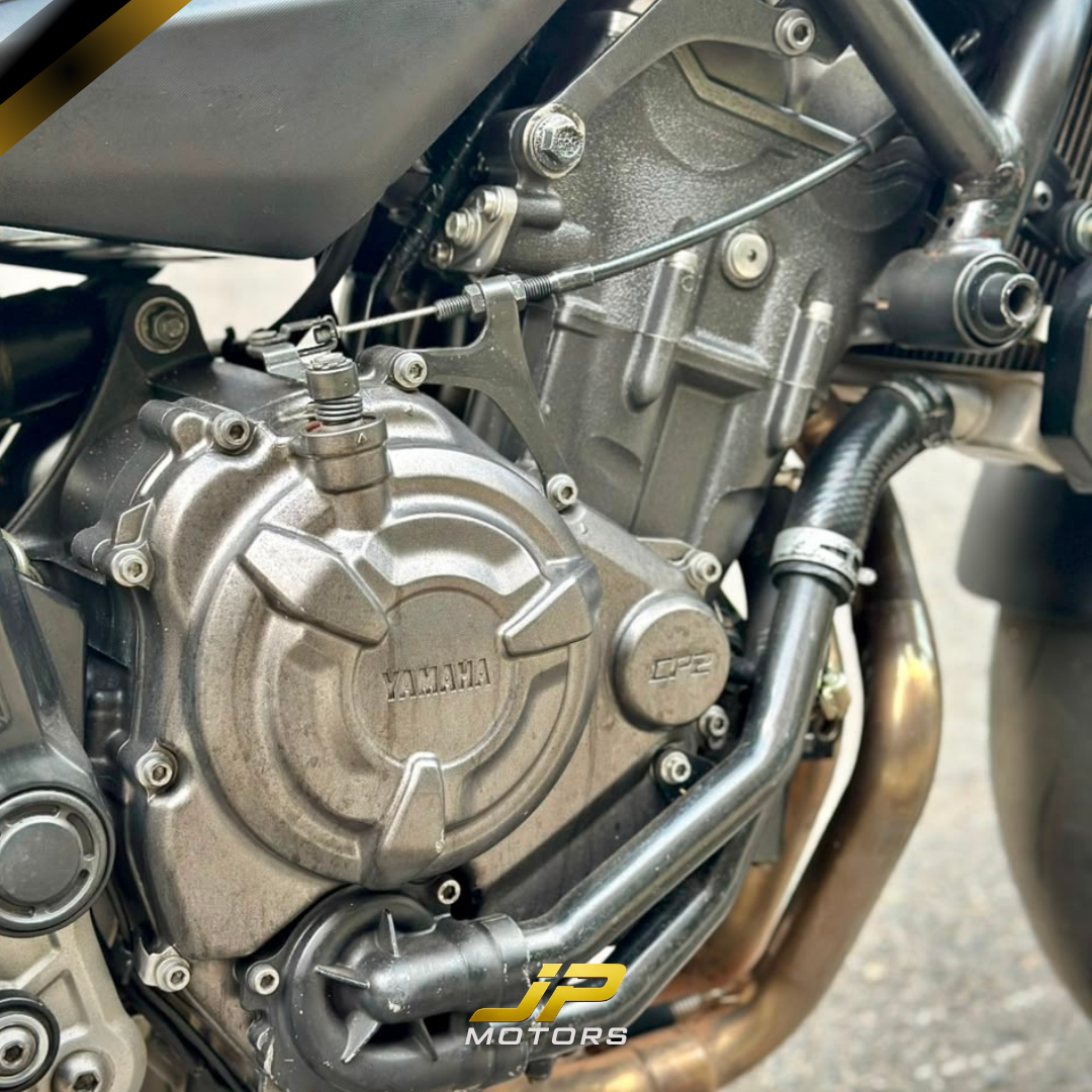 YAMAHA 07 MT NEGRA